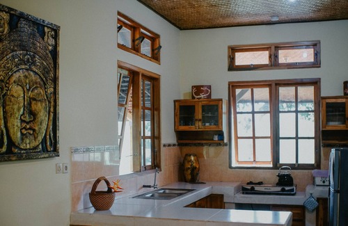 Sukasada Bed & Breakfast | Aling-Aling Waterfall North Bali