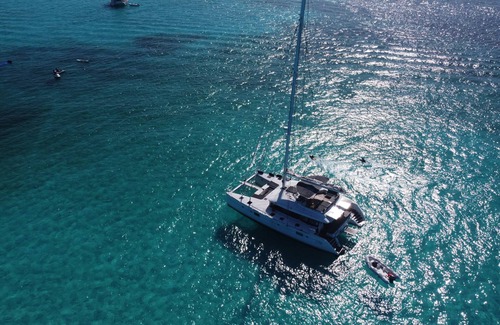 Nassau Bootsverleih | All inclusive luxury sailing catamaran Amura in Nassau, Bahamas