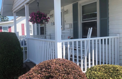 Hull Haus | All Season Charmantes Nantasket Beach House