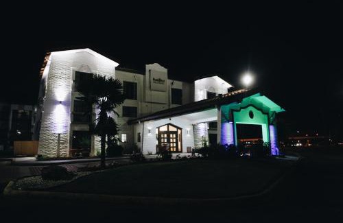 Ellendale Hotel | All Seasons Inn & Suites