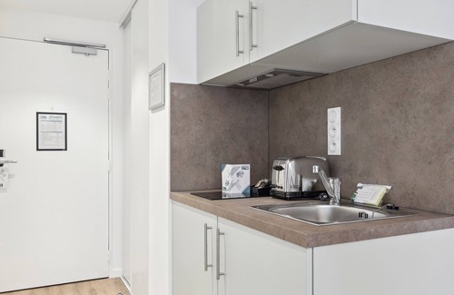 Noisy-le-Grand Hotel | All Suites Appart Hotel Noisy Le Grand