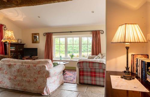 Pwllgloyw Haus | Alltybrain Farm Cottages and Farmhouse B&B