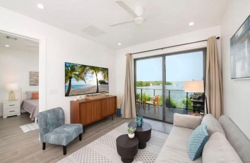 Grand Harbour Haus | Allure #22 3BR Waterfront