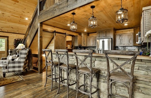 Ellijay Kabine | Almost Heaven Lakeview Lodge