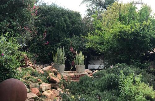 Klerksdorp Bed & Breakfast | Aloe Guesthouse Klerksdorp