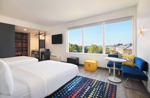 Sandy Springs Hotel | Aloft Atlanta Perimeter Center