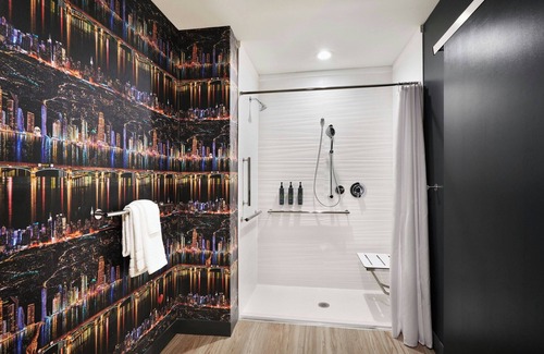 Sandy Springs Hotel | Aloft Atlanta Perimeter Center