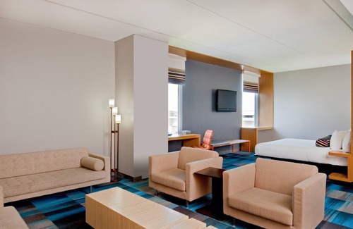 Bolingbrook Hotel | Aloft Bolingbrook