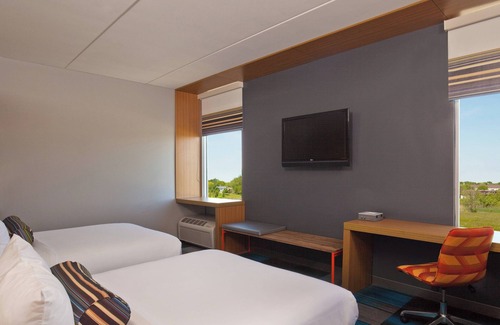 Bolingbrook Hotel | Aloft Bolingbrook