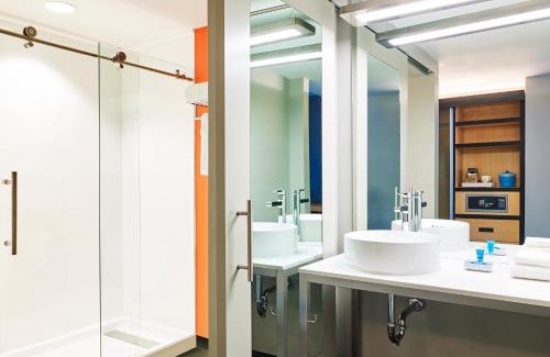 South Bend Hotel | Aloft South Bend