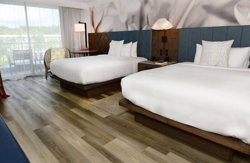 Lihue Hotel | Aloha-Infused Luxury Hideaway! 3 Family-friendly Accommodations! Outdoor Pool!