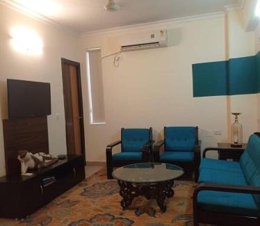 Tapovan Wohnung | Aloha on the Ganges Ganga View with Infinity Pool 2BHK 305 by Almost Heaven