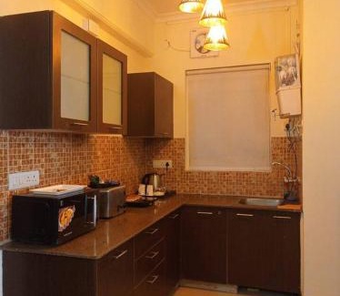 Tapovan Wohnung | Aloha on the Ganges Ganga View with Infinity Pool 2BHK 305 by Almost Heaven