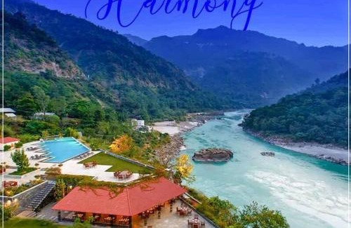 Tapovan Wohnung | Aloha on the Ganges Ganga View with Infinity Pool 2BHK 203 by Almost Heaven