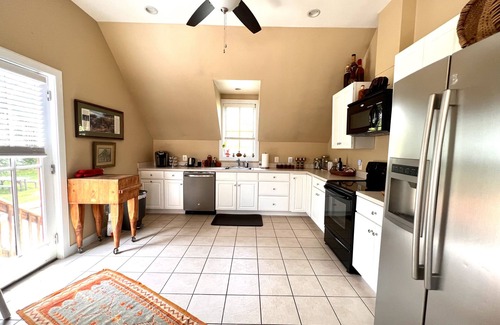 Marshall Hütte | Alpakas & The Stars in der Nacht. Privater Rückzug. Spaß & Frieden