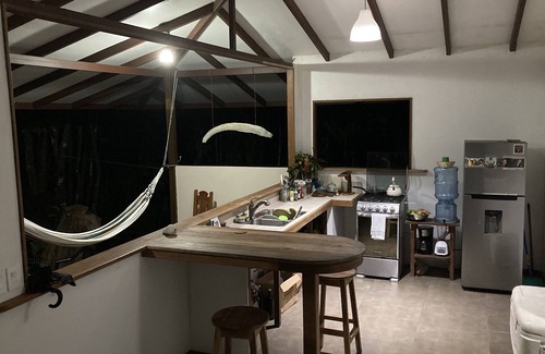Puerto Jimenez Haus | NEUES ZUHAUSE AM STRAND IM Dschungel. Surf, Wasserfall, Yoga, Restaurants in der Nähe.