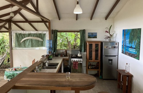 Puerto Jimenez Haus | NEUES ZUHAUSE AM STRAND IM Dschungel. Surf, Wasserfall, Yoga, Restaurants in der Nähe.