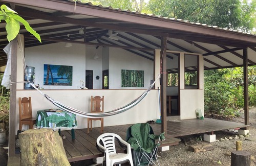 Puerto Jimenez Haus | NEUES ZUHAUSE AM STRAND IM Dschungel. Surf, Wasserfall, Yoga, Restaurants in der Nähe.