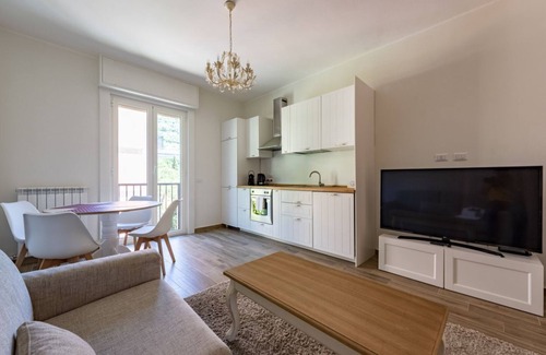 Rapallo Wohnung | ALTIDO Lele Apartment with Swimming Pool