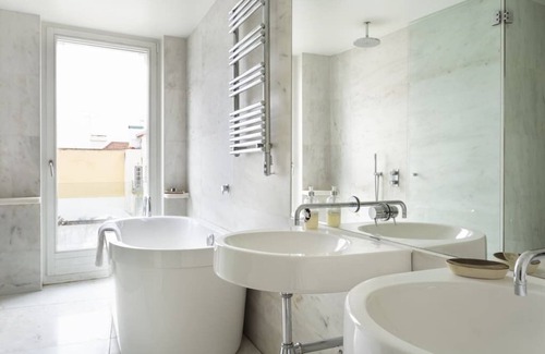 Merces Wohnung | ALTIDO Stylish 5BR Apt w/big terrace in Principe Real