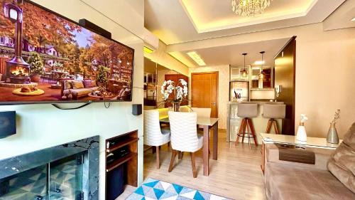 Carniel Wohnung | Alto Padrão com lareira, piscina e vista incrível