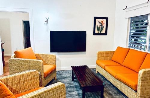 Placencia Haus | Alux House