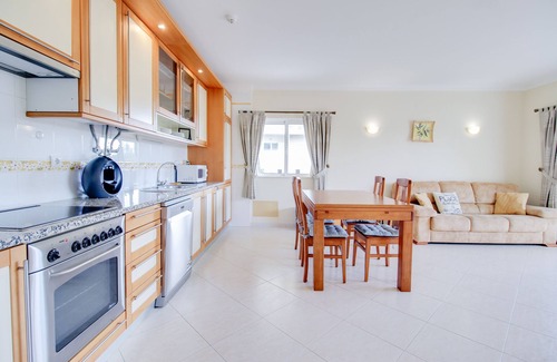 Alvor Eigentumswohnung | Alvor Vila Marachique Apartment with exterior pool