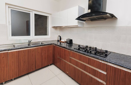 Rishikesh Wohnung | Amalia House || Family-sized condo with cozy modern interiors