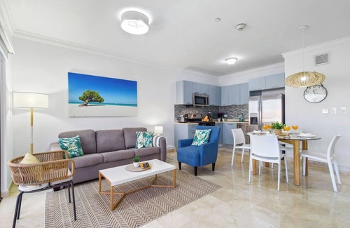 Washington Eigentumswohnung | Amazing 1BR1BA Condo with Balcony @ Great Location