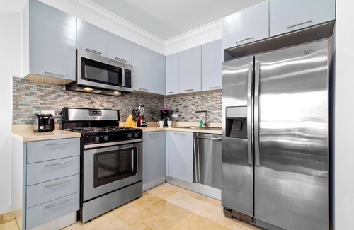 Washington Eigentumswohnung | Amazing 1BR1BA Condo with Balcony @ Great Location