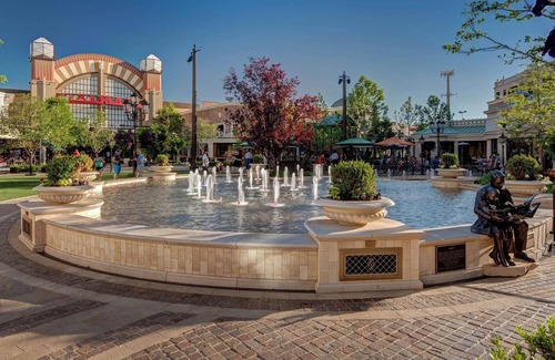 Farmington Haus | Amazing 3Bed Townhome in Farmington, Located minutes from Lagoon