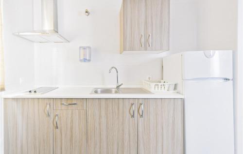 El Coronil Haus | Amazing Home In El Coronil With Wifi