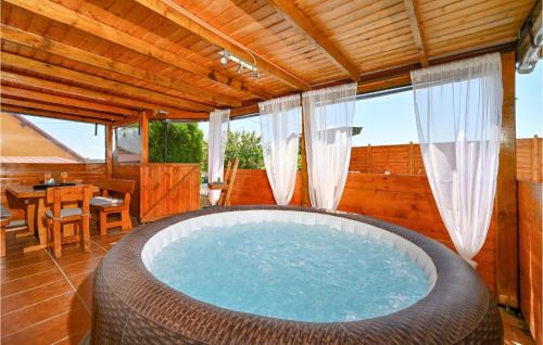 Cestica Haus | Amazing Home In Falinic Breg