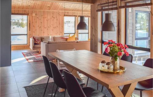 Vikberget Haus | Amazing Home In Flå With Wifi