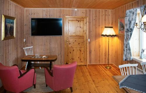 Asnes Municipality Haus | Amazing Home In Flisa With Kitchen