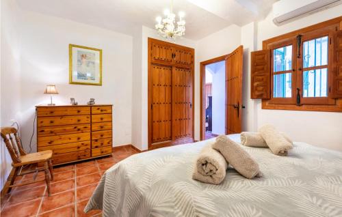 Iznate Haus | Amazing Home In Iznate