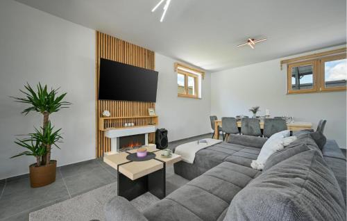 Veliko Trojstvo Haus | Amazing Home In Maglenca With Sauna