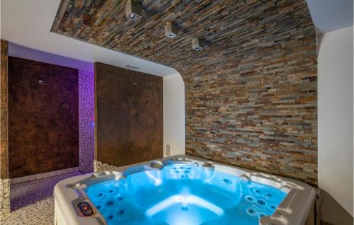 Magliolo Haus | Amazing Home In Magliolo With Sauna