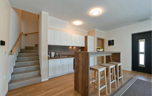 Varazdin Haus | Amazing Home In Margecan With Wifi