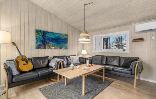 Dueodde Haus | Amazing Home In Nexø With Sauna