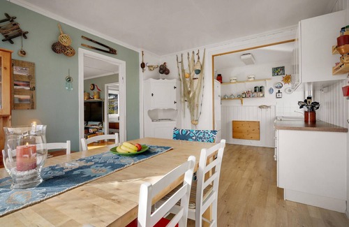Oygarden Haus | Tolles Zuhause in Rong mit Ethernet-Internet