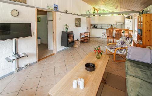 Samsø Haus | Amazing Home In Samsø With Kitchen