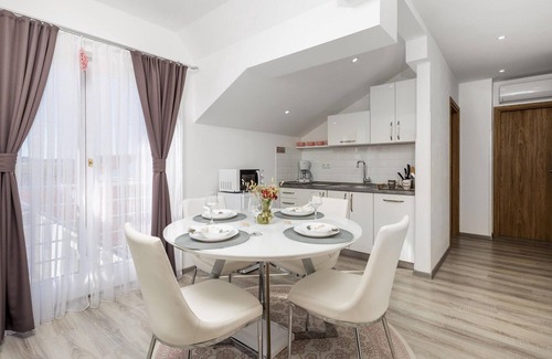 Slunj Haus | Tolles Haus in Slunj mit WLAN