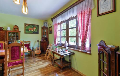 Vinica Haus | Amazing Home In Vinica With Sauna