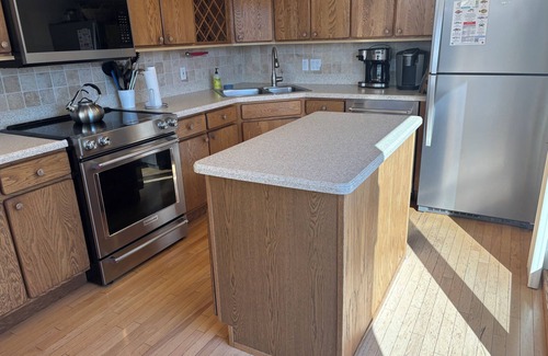 Harvey Cedars Haus | FANTASTISCHES LAGOON VORDERES HAUS MIT BEHEIZTEN POOL UND HEISSEN WANNE IN HARVEY CEDARS, LBI