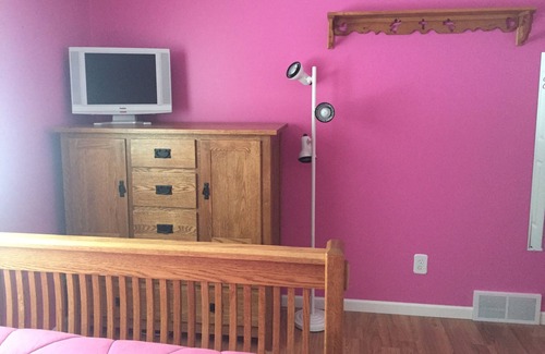 Houghton Haus | neues Zuhause, 4 Jahreszeiten, Blick auf den Kanal, Kamin, schönes Deck, tolle Lage zu Wanderwegen