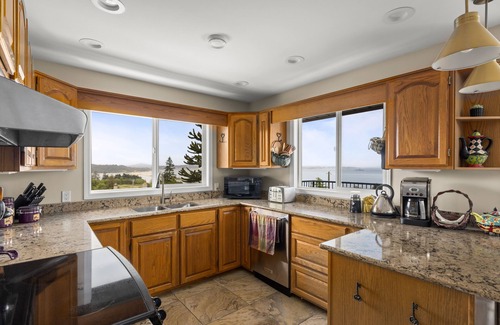 Colwood Haus | Amazing Ocean Views, Hot Tub, Sleeps 10!