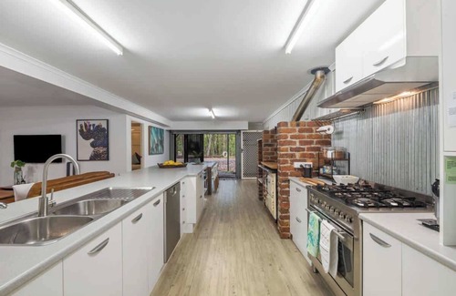 Sheldon Haus | Amazing Retreat Close to Brisbane and GC
