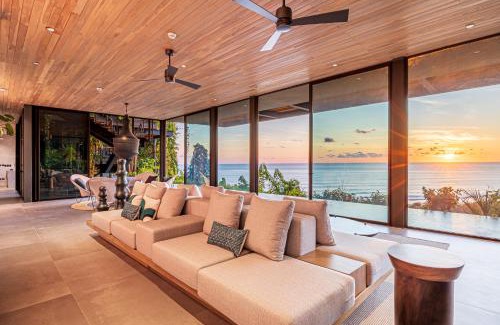 Dominical Haus | Amazing View-25m75ft Pool-sleep 16-luxury-private