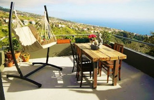 Estreito da Calheta Haus | Herrliche Aussicht, große Terrasse und Garten.